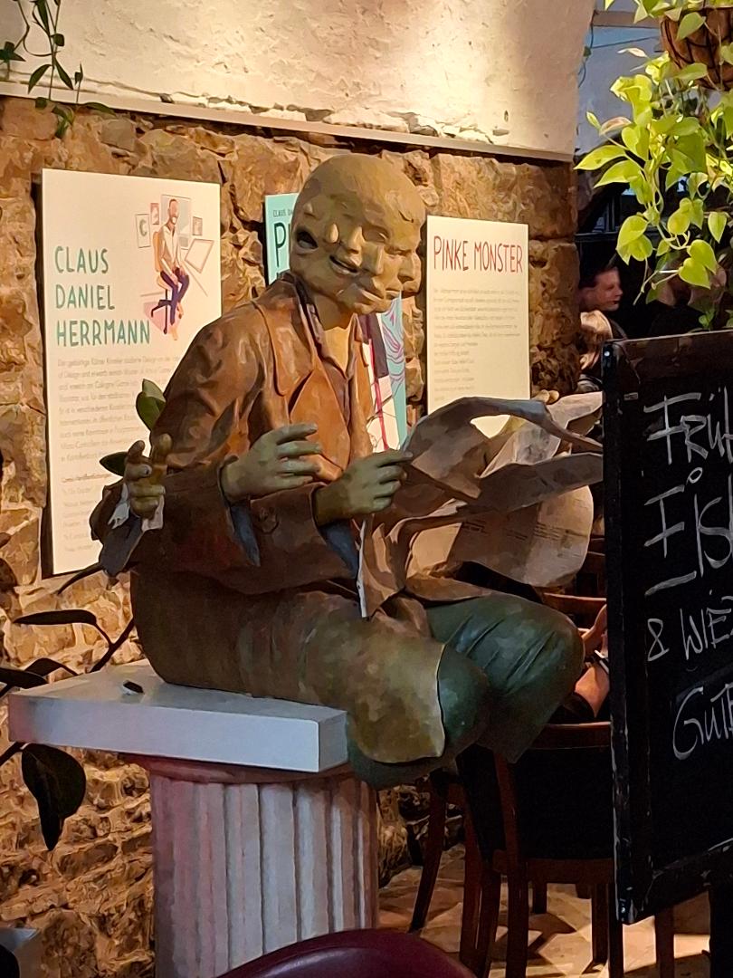 "Motion statue" in the restaurant area of Mortizbastei (Leipzig)